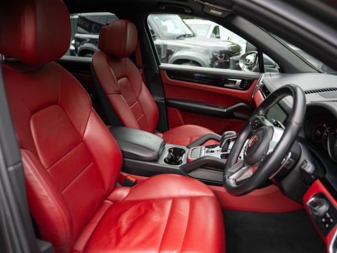 2025 Porsche Cayenne