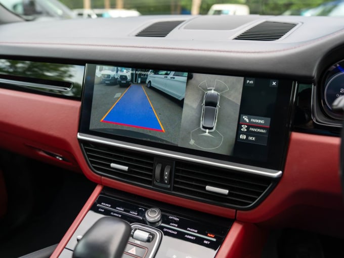 2025 Porsche Cayenne