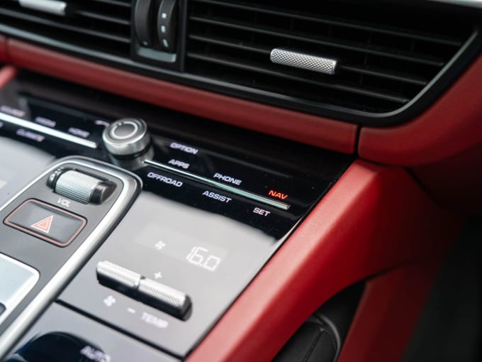 2025 Porsche Cayenne