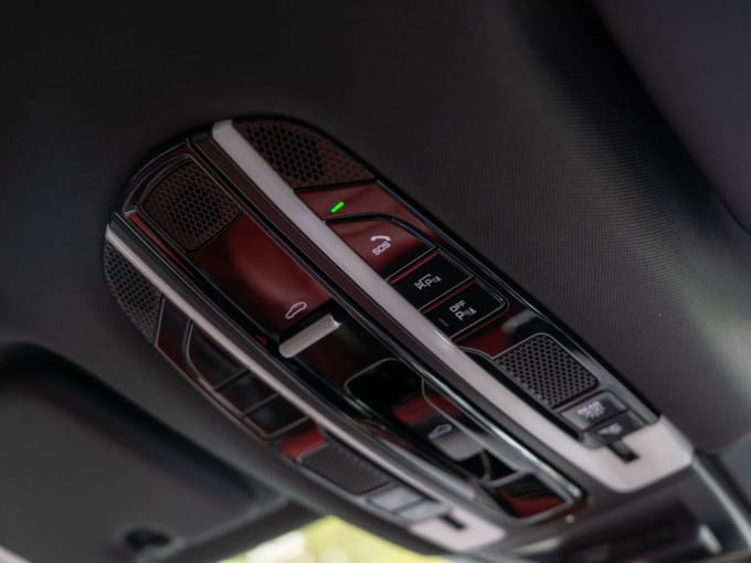 2025 Porsche Cayenne