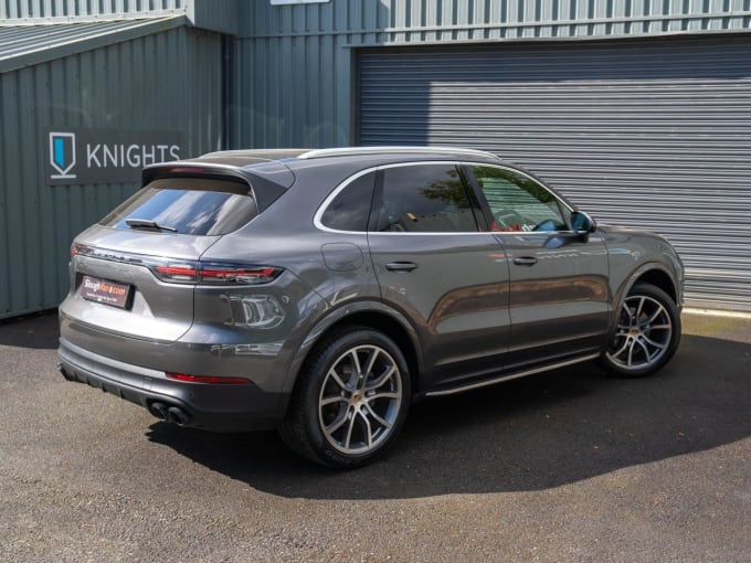 2025 Porsche Cayenne