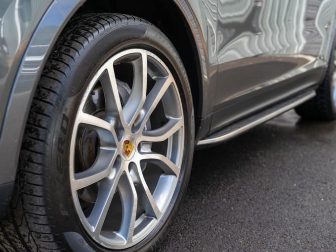 2025 Porsche Cayenne