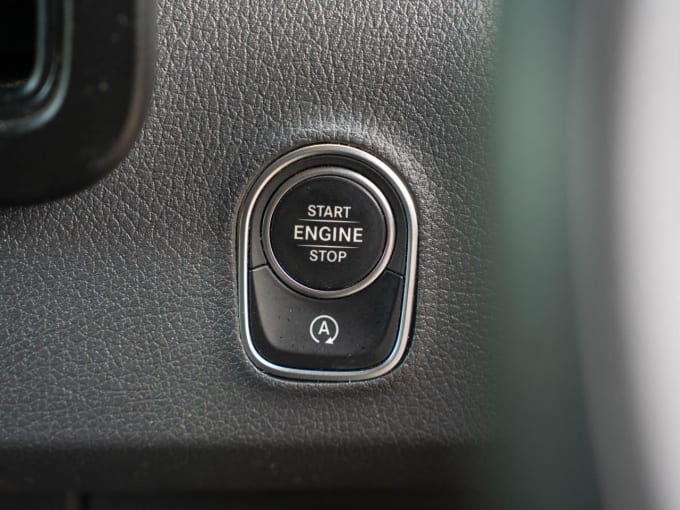 2025 Mercedes-benz Sprinter