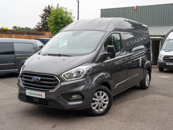 2025 Ford Transit Custom
