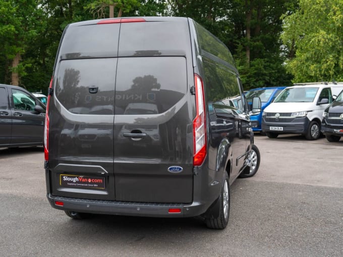 2025 Ford Transit Custom