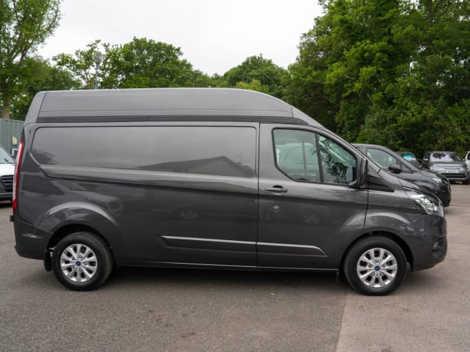 2025 Ford Transit Custom