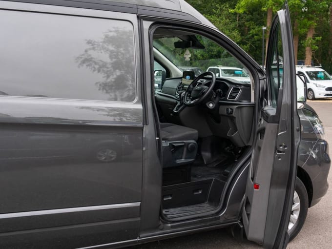 2025 Ford Transit Custom