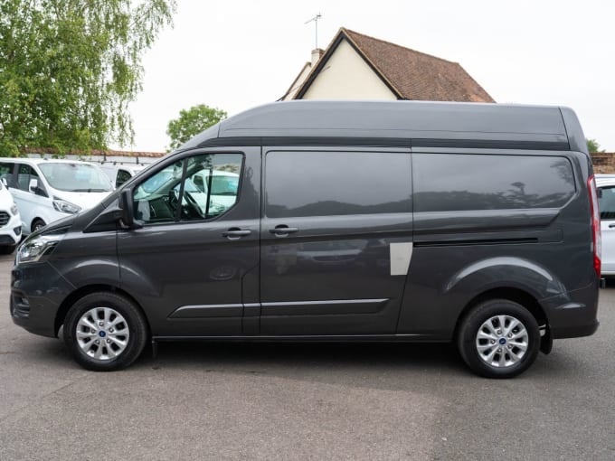 2025 Ford Transit Custom