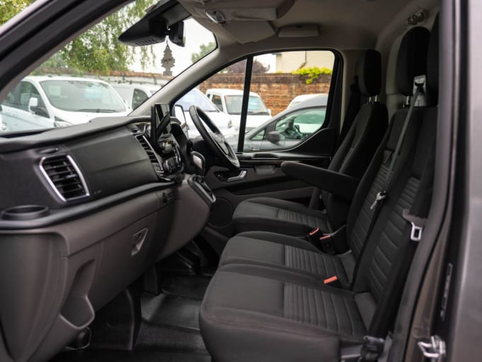 2025 Ford Transit Custom