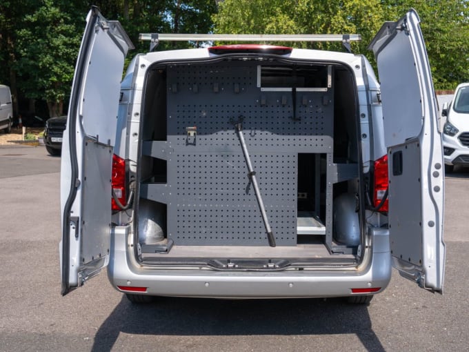 2025 Mercedes-benz Vito