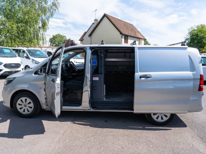 2025 Mercedes-benz Vito