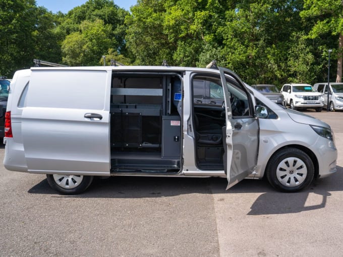 2025 Mercedes-benz Vito