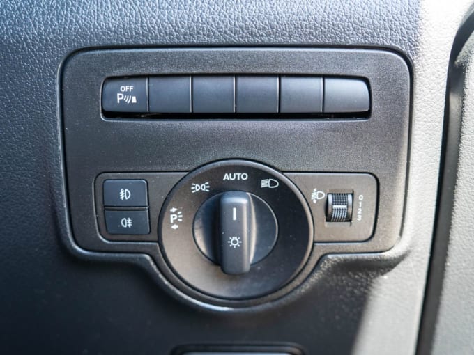 2025 Mercedes-benz Vito