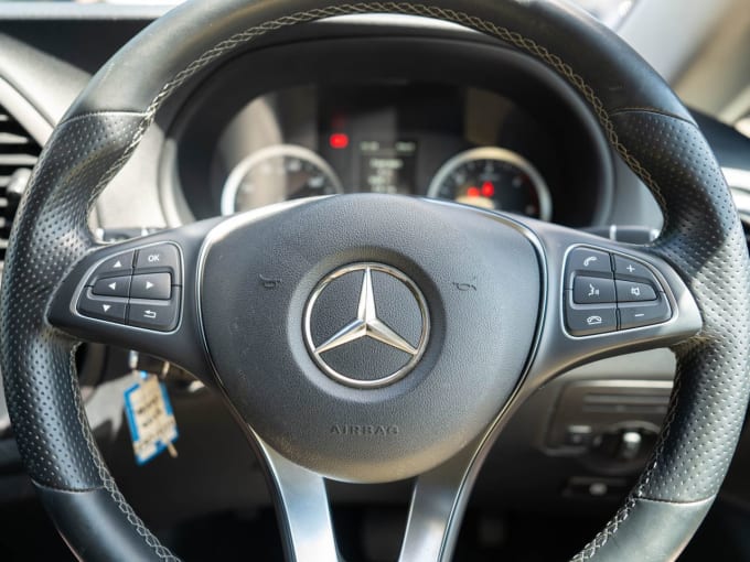 2025 Mercedes-benz Vito