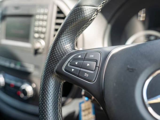 2025 Mercedes-benz Vito