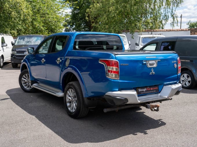 2025 Mitsubishi L200