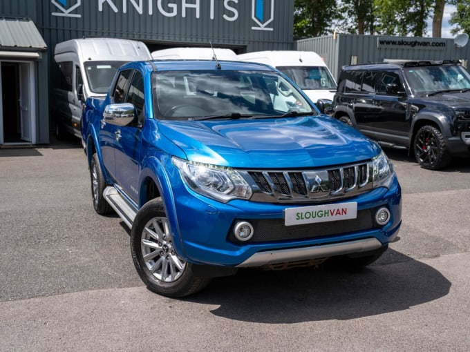 2025 Mitsubishi L200