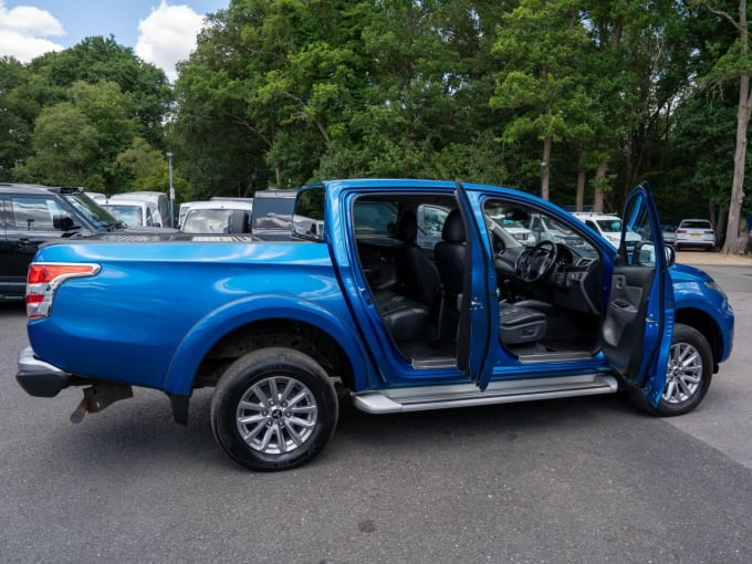 2025 Mitsubishi L200