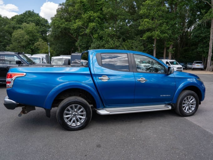 2025 Mitsubishi L200