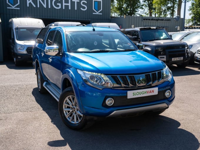 2025 Mitsubishi L200