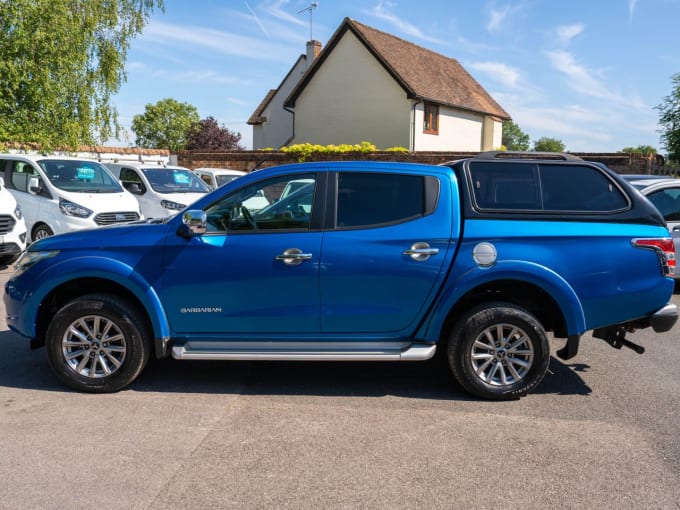 2025 Mitsubishi L200