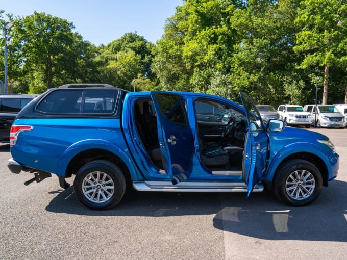 2025 Mitsubishi L200