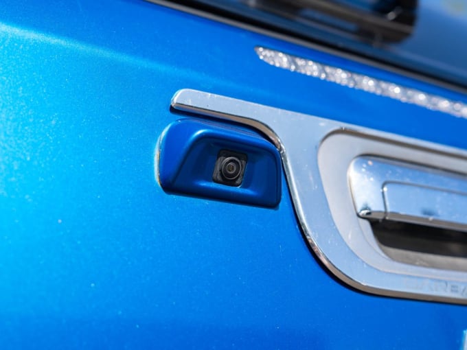 2025 Mitsubishi L200