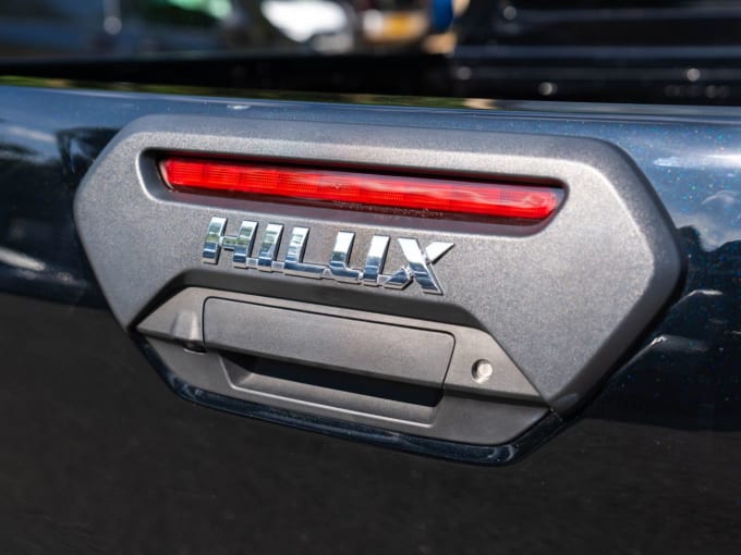 2025 Toyota Hi-lux
