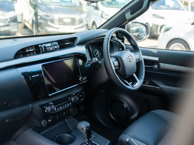 2025 Toyota Hi-lux