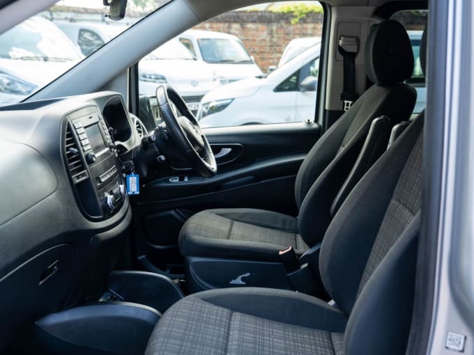 2025 Mercedes-benz Vito