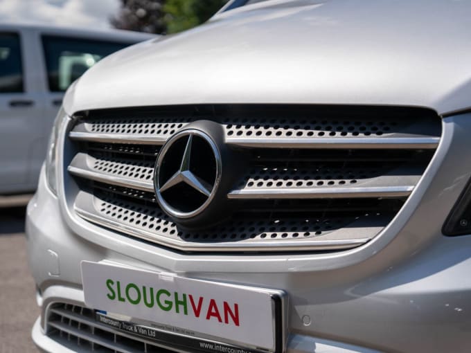 2025 Mercedes-benz Vito