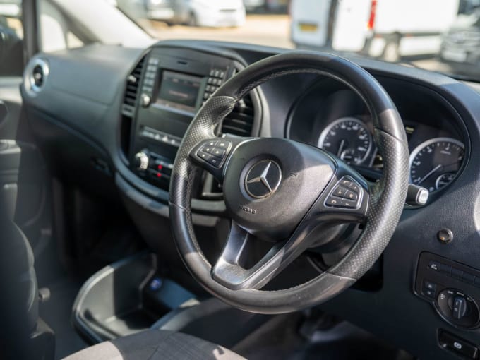 2025 Mercedes-benz Vito