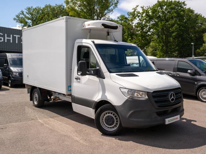 2025 Mercedes-benz Sprinter