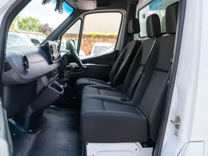 2025 Mercedes-benz Sprinter