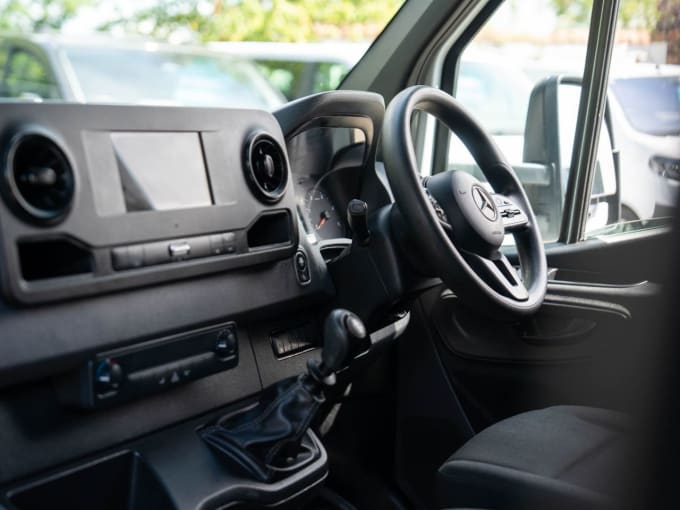 2025 Mercedes-benz Sprinter