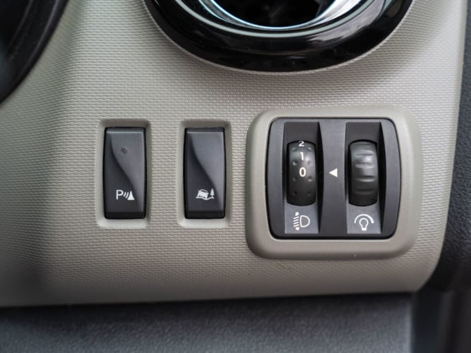 2025 Renault Trafic
