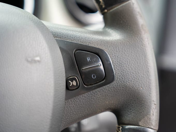 2025 Renault Trafic