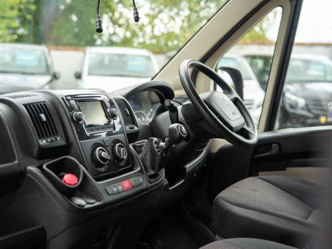 2025 Peugeot Boxer