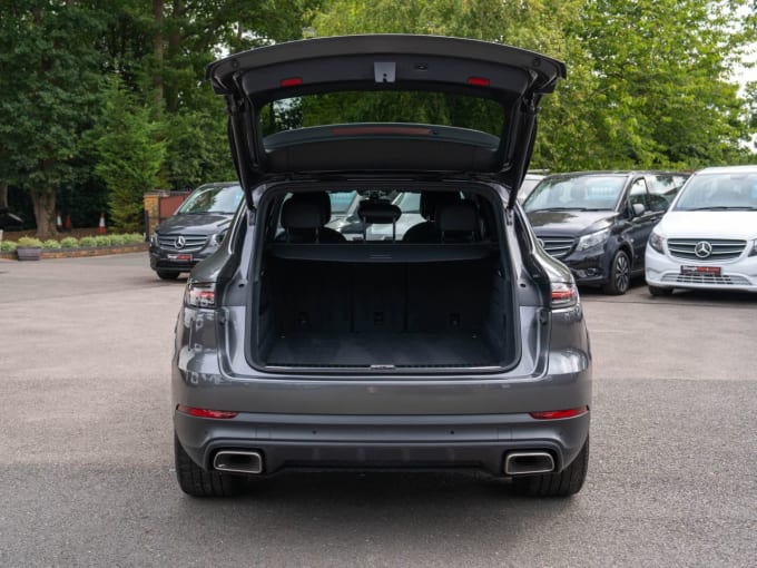 2025 Porsche Cayenne
