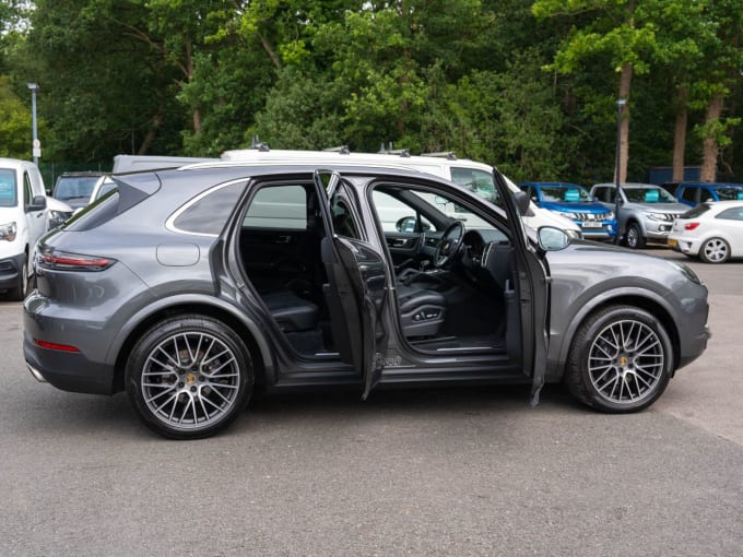 2025 Porsche Cayenne