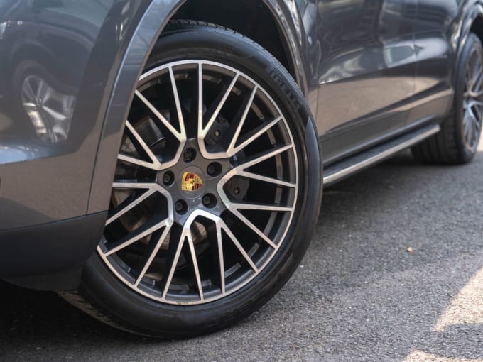 2025 Porsche Cayenne