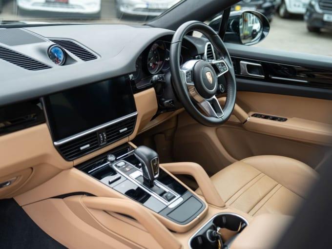 2025 Porsche Cayenne