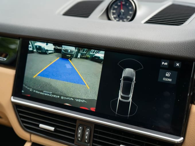 2025 Porsche Cayenne