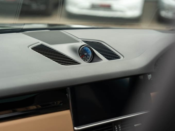 2025 Porsche Cayenne