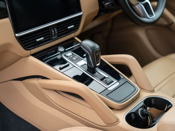 2025 Porsche Cayenne