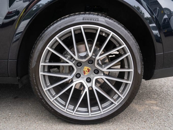 2025 Porsche Cayenne