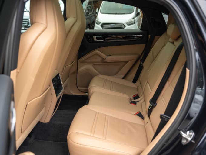 2025 Porsche Cayenne