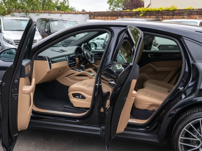 2025 Porsche Cayenne