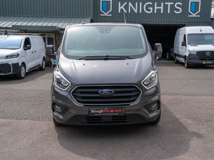 2025 Ford Transit Custom
