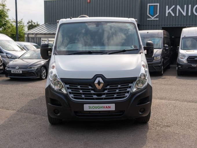 2025 Renault Master